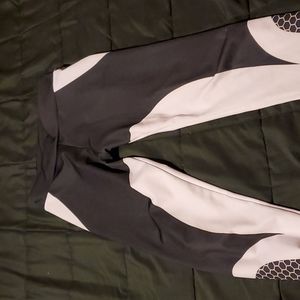 Black & White Geometric Leggings, M